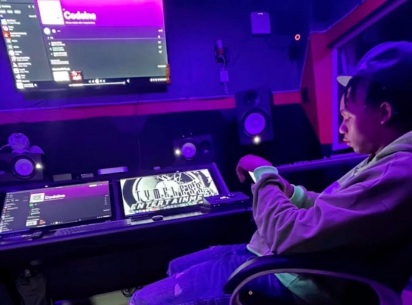 Newnan Rapper 210 Toven, AKA Bae Toven, is an American rapper, singer, and songwriter based out of Atlanta Georgia. RRecognized in 2020 as the 