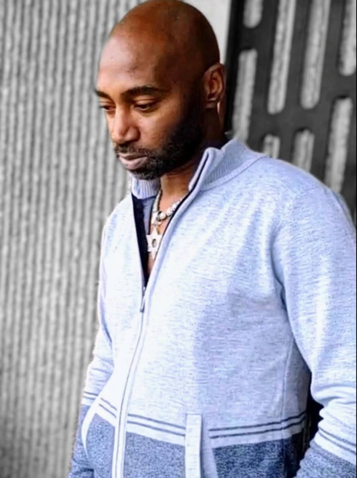 Terence Drama Cook is an award-winning rapper and actor with well-known hits like "Left, Right, Left," "Big Ball," "Rise Up," "Drama's Cadence," "2000 Jean Wayne, " and more! 